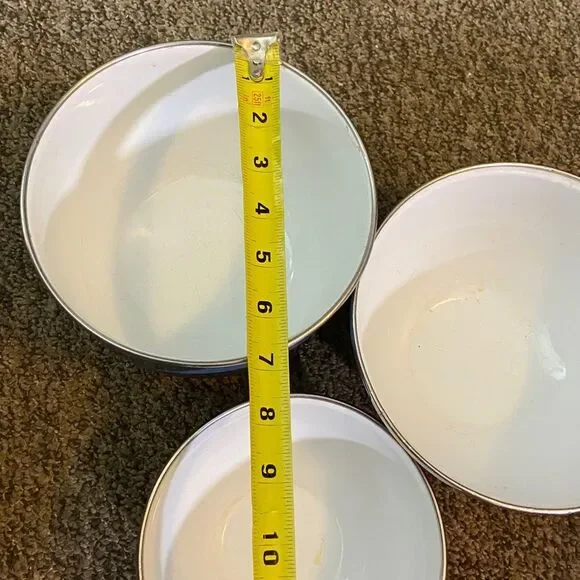 Set of Three Colorful Mixing Bowls Metal Enamel - Picture 10 of 16